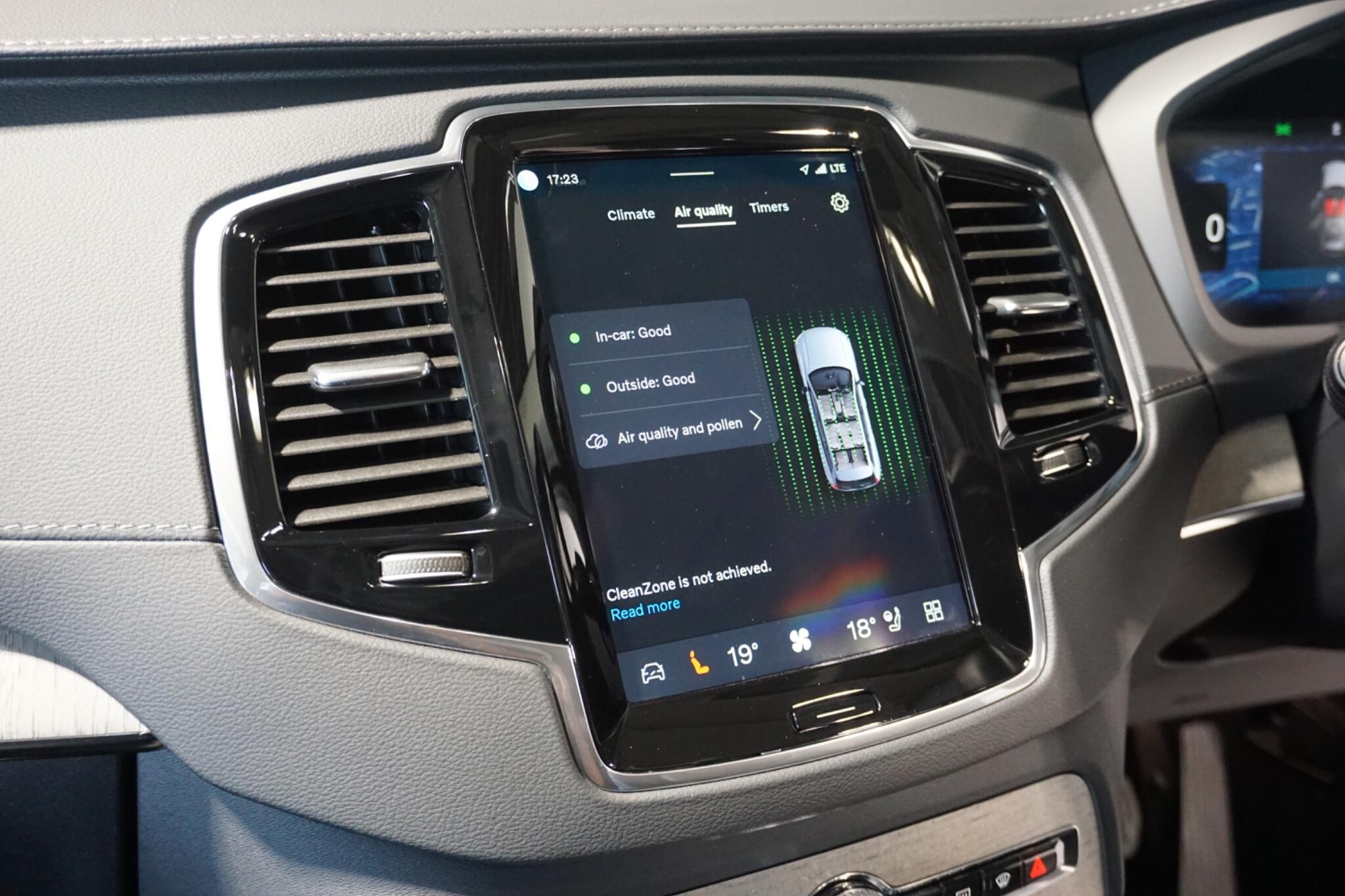 Volvo XC90 2.0 B5 MHEV Plus Edition SUV 5dr Petrol Hybrid Auto 4WD Euro 6 (s/s) (250 ps)